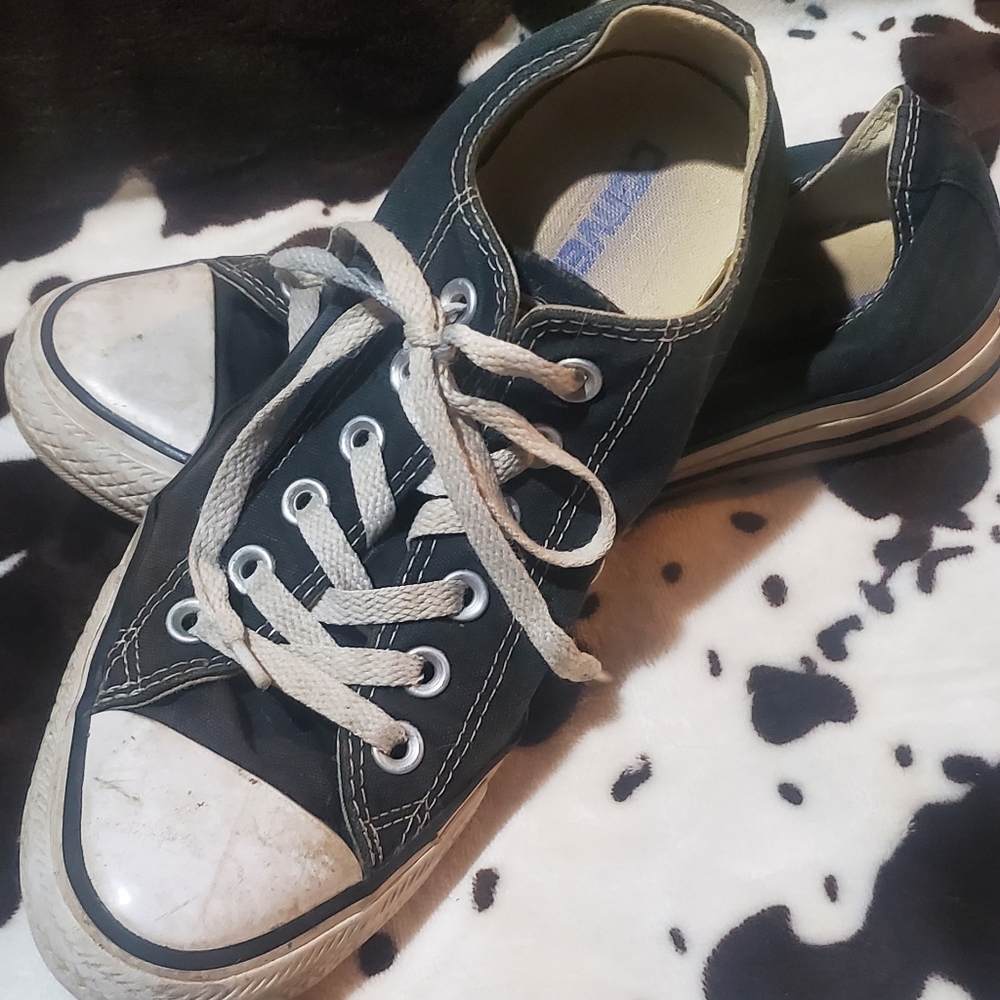 Black Converse. Women's size 8.